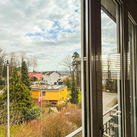 Dachwohnung In Flughafennaehe Kloten Exterior photo