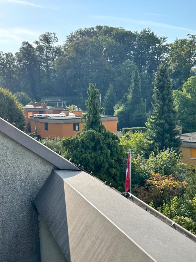 Dachwohnung In Flughafennaehe Kloten Exterior photo