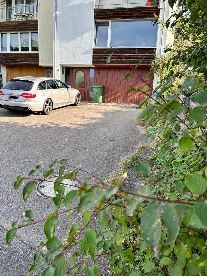 Dachwohnung In Flughafennaehe Kloten Exterior photo